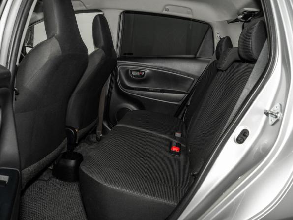 Toyota Vitz III (XP130) Рестайлинг 2 с пробегом 2018 года, цена 945 500 рублей, 106609 км, хэтчбек, Автокод Объявления