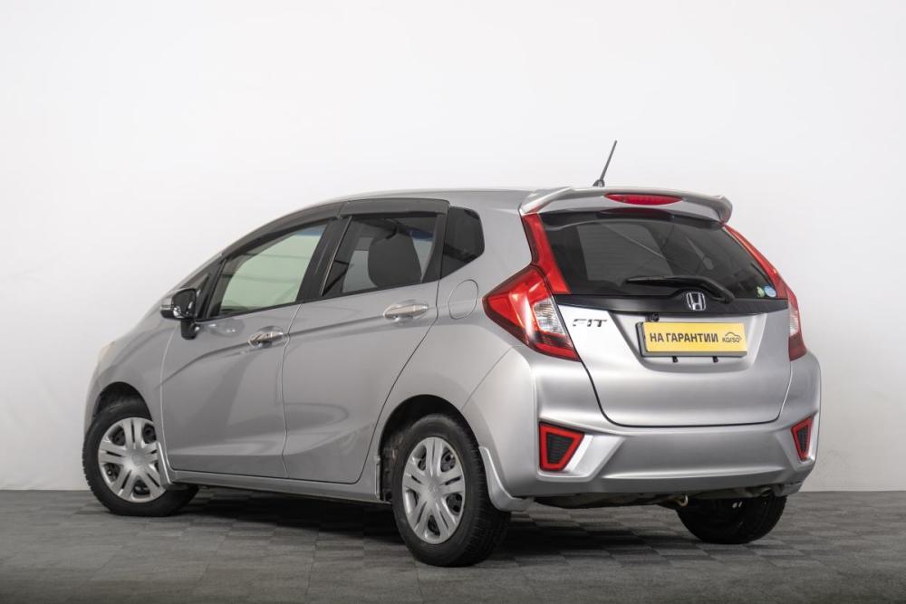 Honda Fit III Рестайлинг Томск  - изображение 6