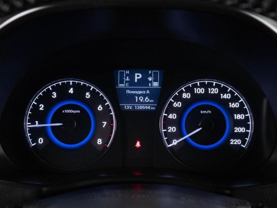 Hyundai Solaris I Рестайлинг Тюмень  - изображение 13