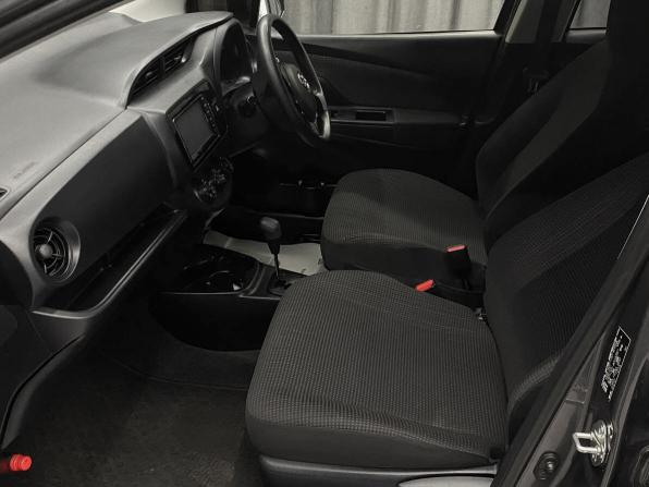 Toyota Vitz III (XP130) Рестайлинг 2 с пробегом 2019 года, цена 999 000 рублей, 98000 км, хэтчбек, Автокод Объявления