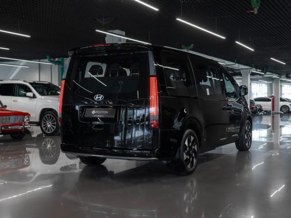 Hyundai Staria I Рестайлинг с пробегом 2026 года, цена 7 200 000 рублей, 101 км, минивэн, Автокод Объявления