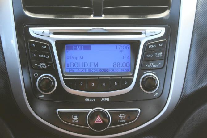 Hyundai Solaris I с пробегом 2012 года, цена 720 000 рублей, 147000 км, хэтчбек, Автокод Объявления