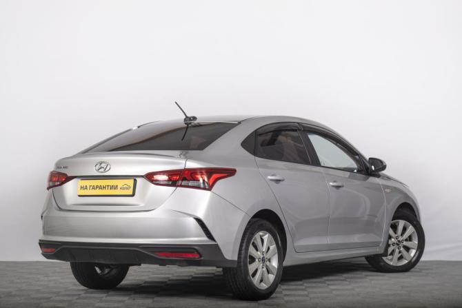 Hyundai Solaris II Рестайлинг с пробегом 2021 года, цена 1 699 000 рублей, 41000 км, седан, Автокод Объявления