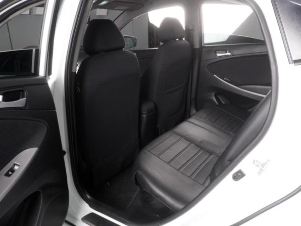 Hyundai Solaris I Рестайлинг с пробегом 2015 года, цена 1 065 000 рублей, 217179 км, седан, Автокод Объявления