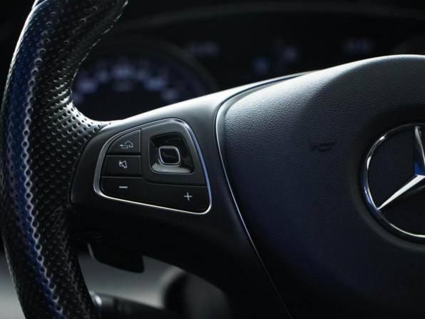 Mercedes-Benz E-Класс V (W213 S213 C238) с пробегом 2017 года, цена 2 351 055 рублей, 84474 км, универсал, Автокод Объявления