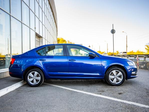 Skoda Octavia III (A7) Рестайлинг с пробегом 2020 года, цена 2 298 000 рублей, 71633 км, лифтбек, Автокод Объявления