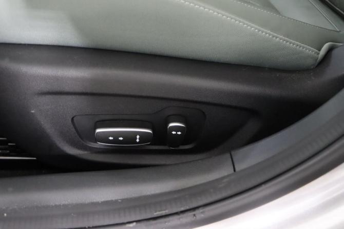 Changan Lamore с пробегом 2024 года, цена 2 179 990 рублей, 4598 км, седан, Автокод Объявления