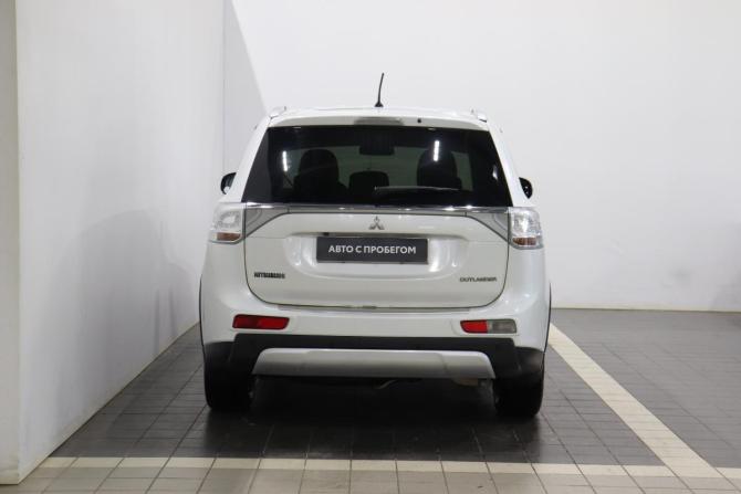 Mitsubishi Outlander III с пробегом 2014 года, цена 1 490 000 рублей, 132158 км, внедорожник, Автокод Объявления