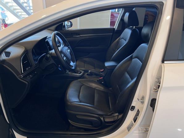 Hyundai Elantra VI (AD) с пробегом 2016 года, цена 1 380 000 рублей, 181650 км, седан, Автокод Объявления