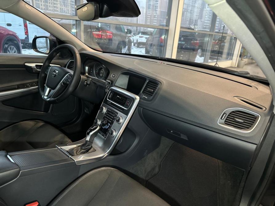 Volvo S60 II Рестайлинг Санкт-Петербург  - изображение 33