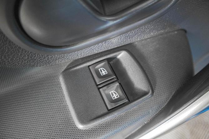 Renault Logan II с пробегом 2015 года, цена 669 000 рублей, 207000 км, седан, Автокод Объявления