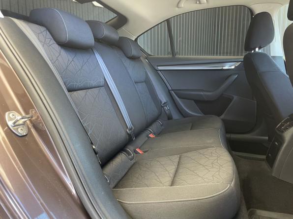 Skoda Octavia III (A7) Рестайлинг с пробегом 2019 года, цена 1 997 000 рублей, 61806 км, лифтбек, Автокод Объявления