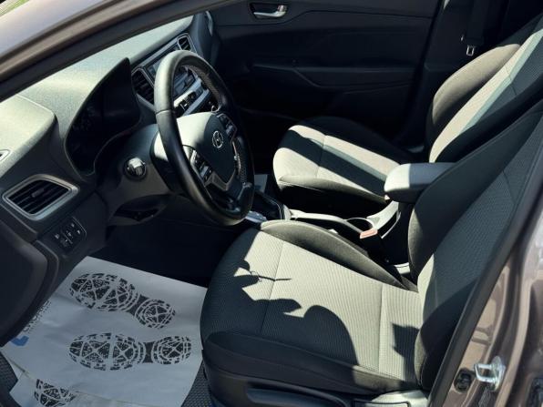 Hyundai Solaris II с пробегом 2019 года, цена 1 430 000 рублей, 54890 км, седан, Автокод Объявления