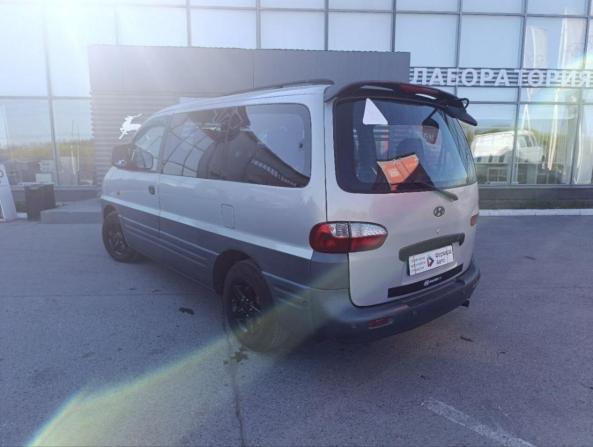 Hyundai Starex I Рестайлинг с пробегом 2001 года, цена 650 000 рублей, 283909 км, минивэн, Автокод Объявления