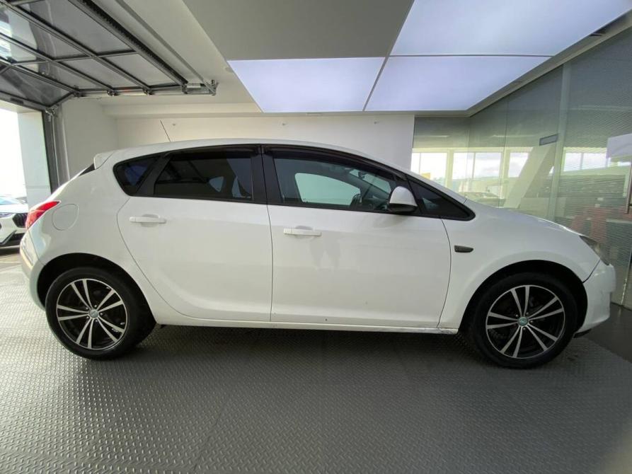 Opel Astra J Уфа  - изображение 5