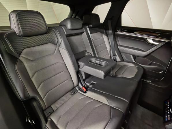 Volkswagen Touareg III с пробегом 2021 года, цена 6 800 000 рублей, 92971 км, внедорожник, Автокод Объявления