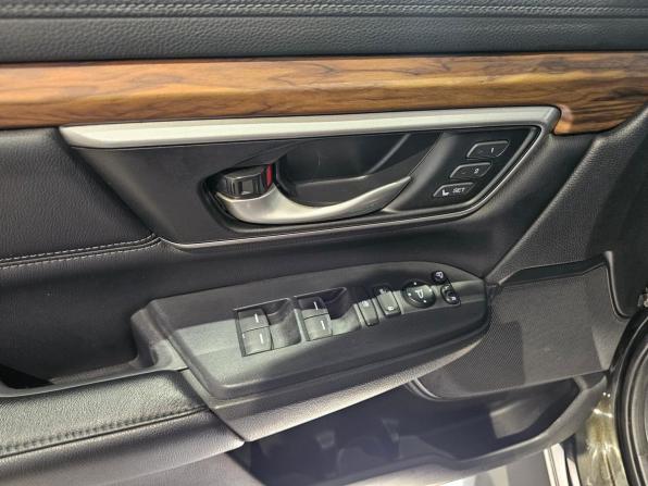 Honda CR-V V с пробегом 2018 года, цена 2 399 000 рублей, 165123 км, внедорожник, Автокод Объявления