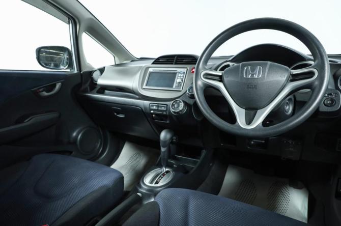 Honda Fit II с пробегом 2012 года, цена 849 000 рублей, 79000 км, хэтчбек, Автокод Объявления