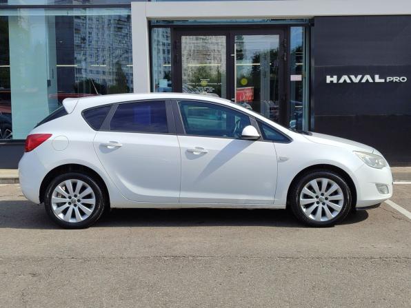 Opel Astra J с пробегом 2012 года, цена 599 000 рублей, 293633 км, хэтчбек, Автокод Объявления