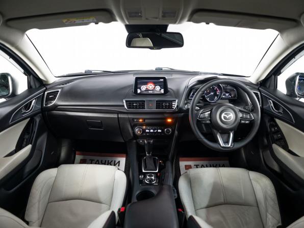 Mazda Axela III Рестайлинг с пробегом 2017 года, цена 1 330 000 рублей, 122069 км, хэтчбек, Автокод Объявления