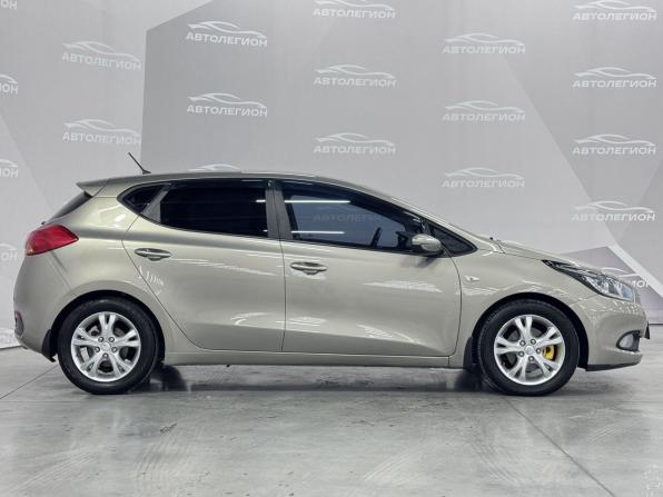 Kia Ceed II с пробегом 2013 года, цена 1 000 000 рублей, 230000 км, хэтчбек, Автокод Объявления