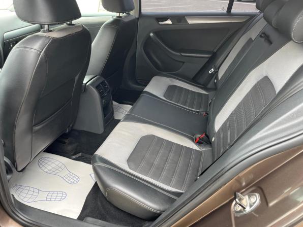 Volkswagen Jetta VI с пробегом 2013 года, цена 1 030 000 рублей, 180223 км, седан, Автокод Объявления