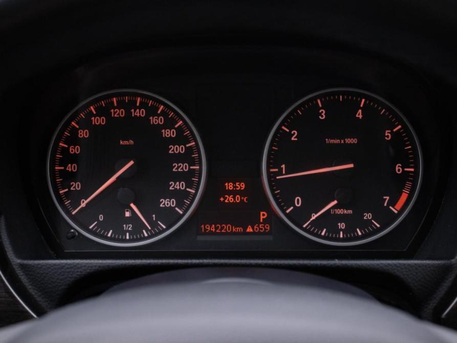 BMW 3 серии V (E90/E91/E92/E93) Рестайлинг Москва  - изображение 13