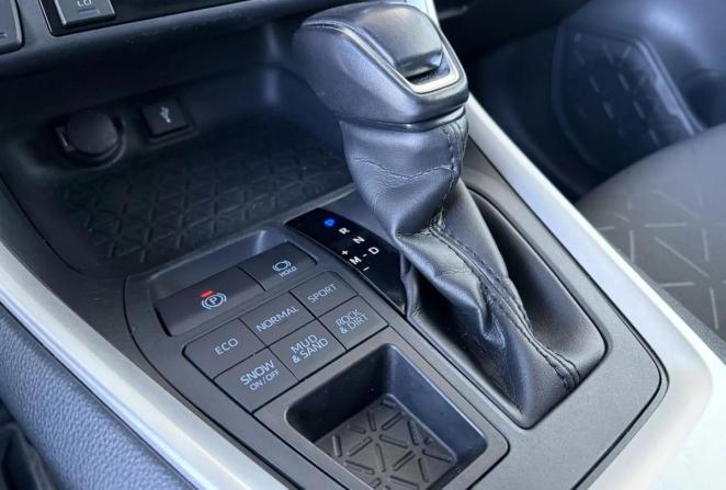 Toyota RAV4 V (XA50) с пробегом 2021 года, цена 3 065 000 рублей, 121071 км, внедорожник, Автокод Объявления