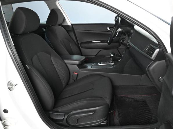 Kia Optima IV Рестайлинг с пробегом 2018 года, цена 1 729 000 рублей, 192338 км, седан, Автокод Объявления