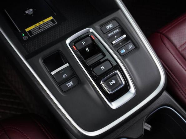 Honda CR-V VI с пробегом 2023 года, цена 4 899 046 рублей, 8962 км, внедорожник, Автокод Объявления