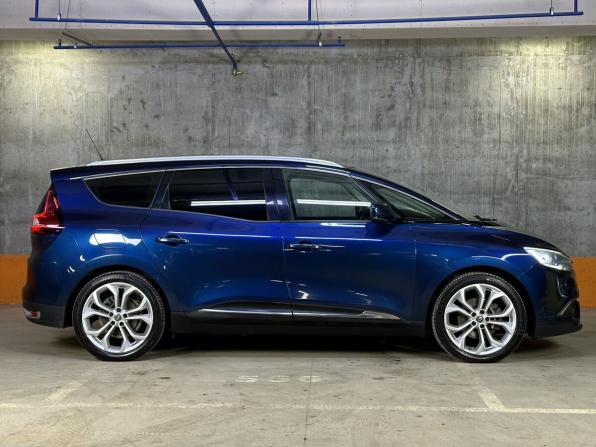 Renault Scenic IV с пробегом 2018 года, цена 1 650 000 рублей, 139000 км, компактвэн, Автокод Объявления