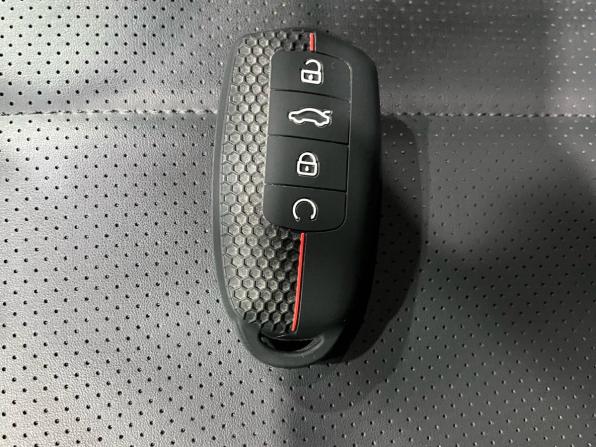 Jaecoo J7 I Рестайлинг с пробегом 2026 года, цена 2 920 000 рублей, 1900 км, внедорожник, Автокод Объявления