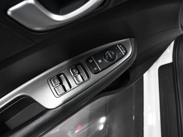 Kia Optima IV Рестайлинг с пробегом 2019 года, цена 2 045 000 рублей, 105017 км, седан, Автокод Объявления