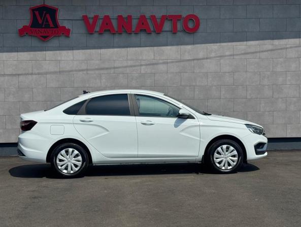 Lada (ВАЗ) Vesta I Рестайлинг (NG) с пробегом 2024 года, цена 1 370 000 рублей, 8500 км, седан, Автокод Объявления