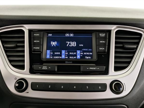 Hyundai Solaris II Рестайлинг с пробегом 2022 года, цена 1 570 000 рублей, 53090 км, седан, Автокод Объявления