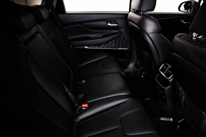 Hyundai Santa Fe IV с пробегом 2019 года, цена 2 799 000 рублей, 160235 км, внедорожник, Автокод Объявления