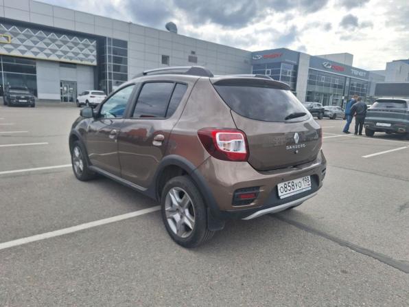 Renault Sandero II Рестайлинг с пробегом 2021 года, цена 1 395 000 рублей, 50000 км, хэтчбек, Автокод Объявления