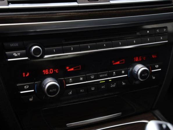 BMW 7 серии V (F01/F02/F04) Рестайлинг с пробегом 2012 года, цена 1 650 000 рублей, 264928 км, седан, Автокод Объявления