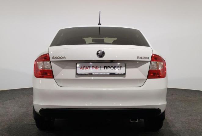 Skoda Rapid I с пробегом 2015 года, цена 970 000 рублей, 164298 км, лифтбек, Автокод Объявления