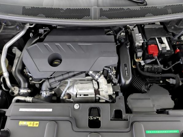 Peugeot 5008 II Рестайлинг с пробегом 2021 года, цена 3 165 000 рублей, 8200 км, внедорожник, Автокод Объявления