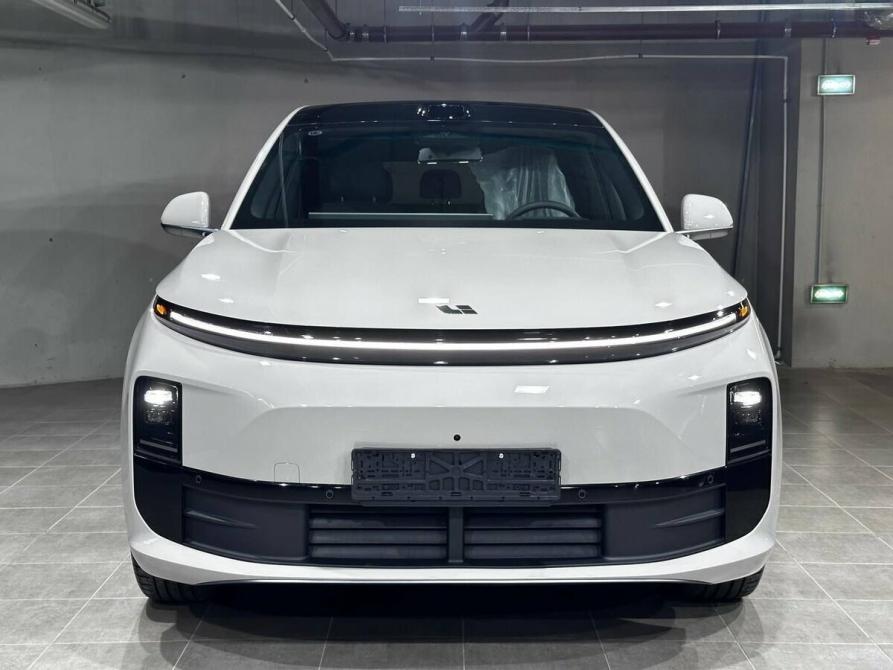 Li Auto (Lixiang) L6 Москва  - изображение 2