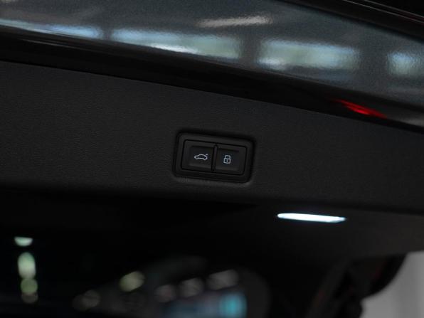 Audi Q5 III с пробегом 2025 года, цена 7 400 000 рублей, 3421 км, внедорожник, Автокод Объявления