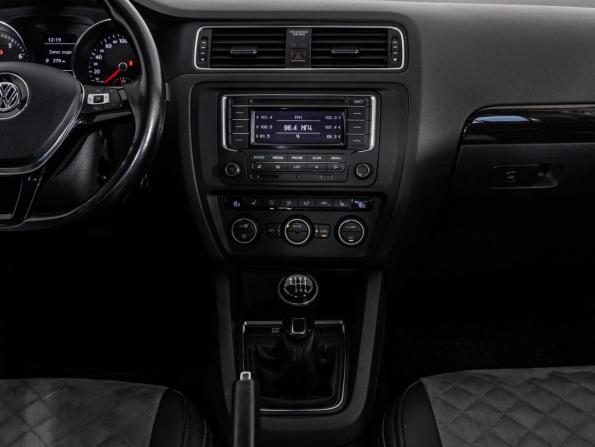 Volkswagen Jetta VI Рестайлинг с пробегом 2015 года, цена 1 399 000 рублей, 73100 км, седан, Автокод Объявления