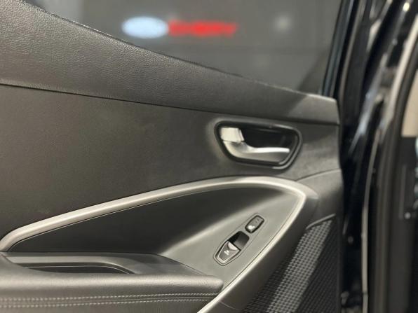 Hyundai Santa Fe III с пробегом 2012 года, цена 1 875 000 рублей, 146790 км, внедорожник, Автокод Объявления