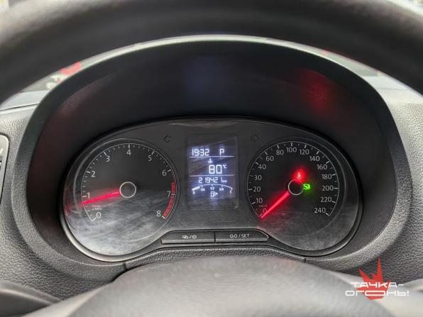 Volkswagen Polo V Рестайлинг с пробегом 2017 года, цена 860 000 рублей, 219420 км, седан, Автокод Объявления
