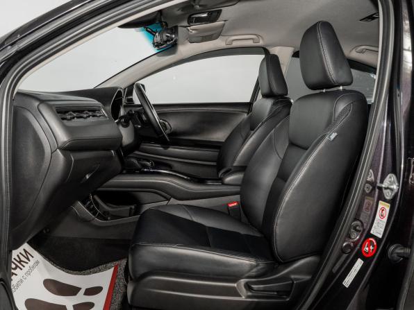 Honda Vezel I с пробегом 2014 года, цена 1 495 000 рублей, 135982 км, внедорожник, Автокод Объявления