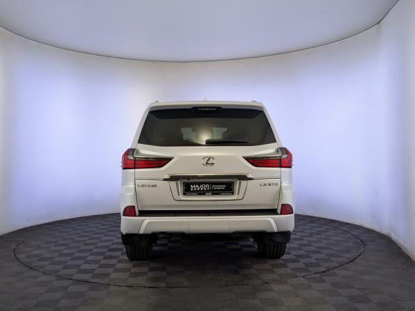 Lexus LX III Рестайлинг 2 с пробегом 2018 года, цена 7 950 000 рублей, 154891 км, внедорожник, Автокод Объявления