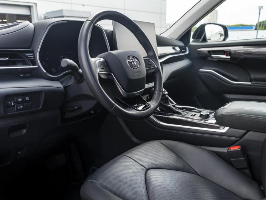 Toyota Highlander IV (XU70) Москва  - изображение 10