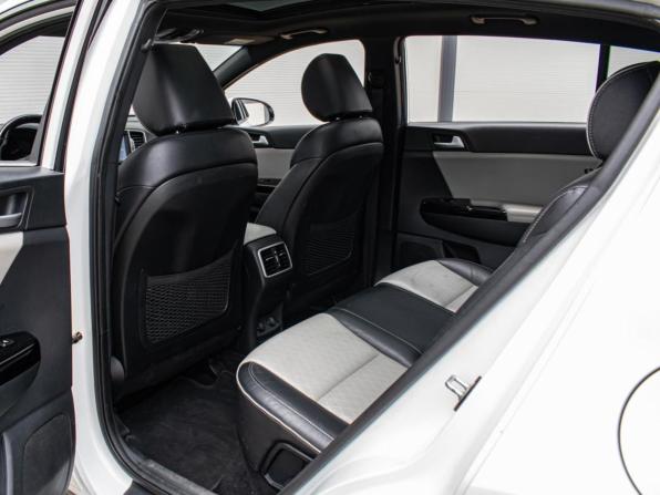 Kia Sportage IV с пробегом 2016 года, цена 2 030 000 рублей, 125901 км, внедорожник, Автокод Объявления