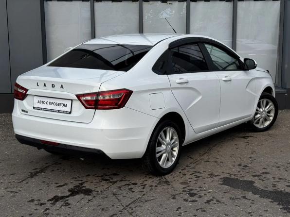 Lada (ВАЗ) Vesta I с пробегом 2018 года, цена 900 000 рублей, 62223 км, седан, Автокод Объявления